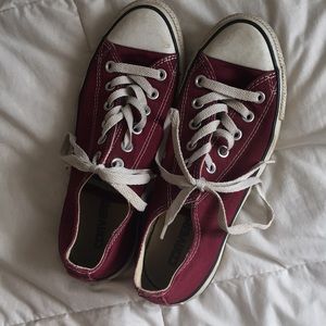 Maroon converse